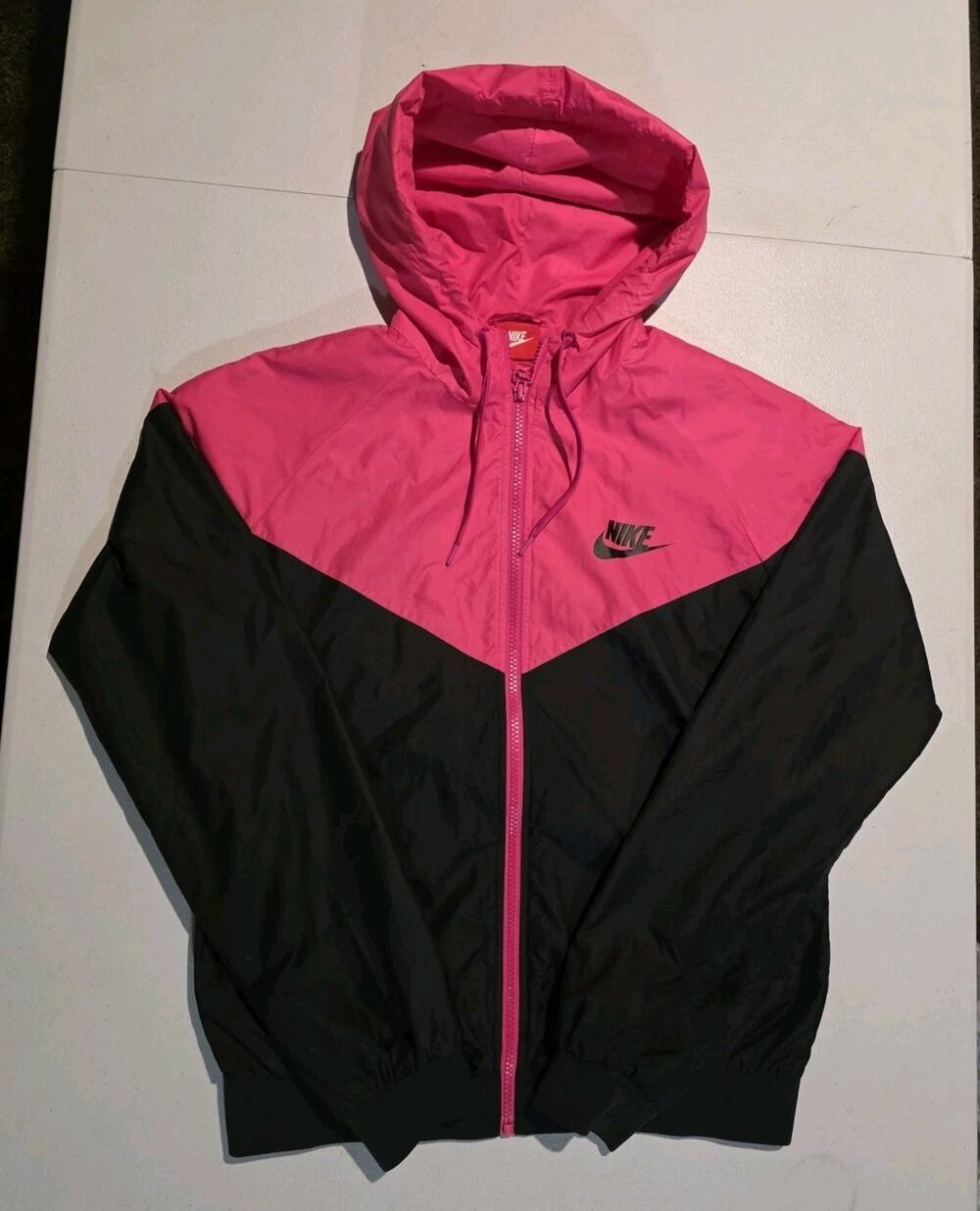 Nike Windrunner Women’s Hooded Full Zip Windbreaker Jacket Pink/Black Large